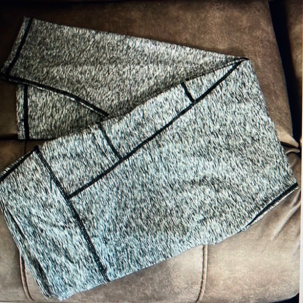 Black / Grey Leggings with Pockets